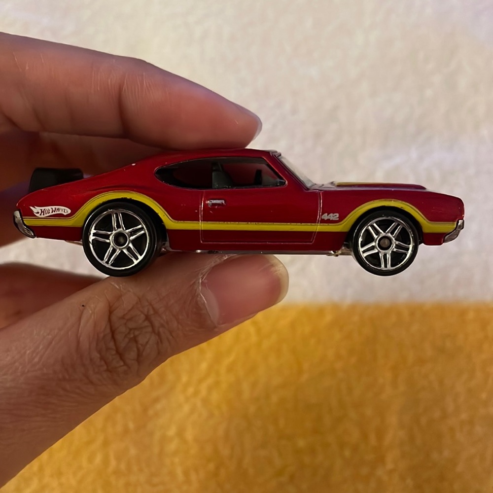 Olds 442 2003 Hotwheels Car C49 1:64 Oldsmobile